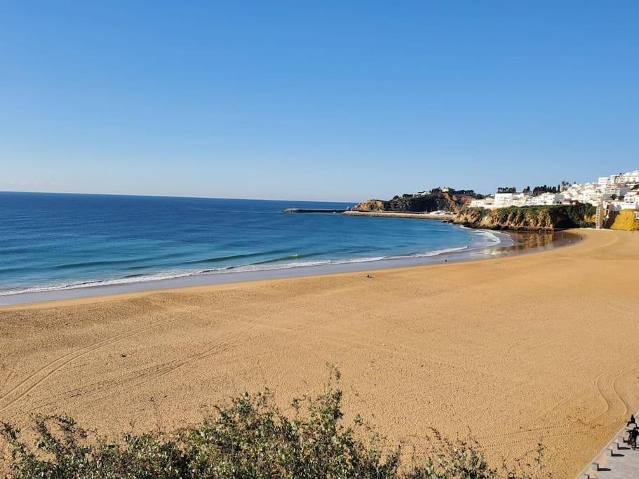 L&J Ocean View Apartment Albufeira Extérieur photo